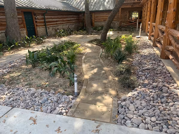 North Texas Outdoor Construction Landscapes 088